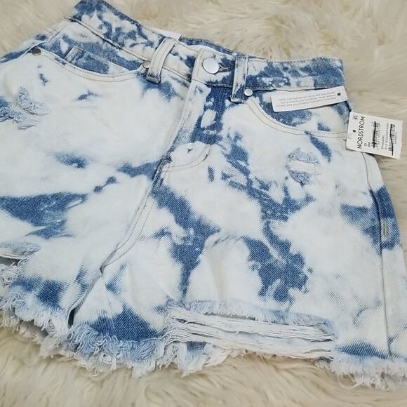 NWT BP. Destroyed High Rise Blue Bleach Dyed Jean Shorts size 23" - Picture 3 of 10